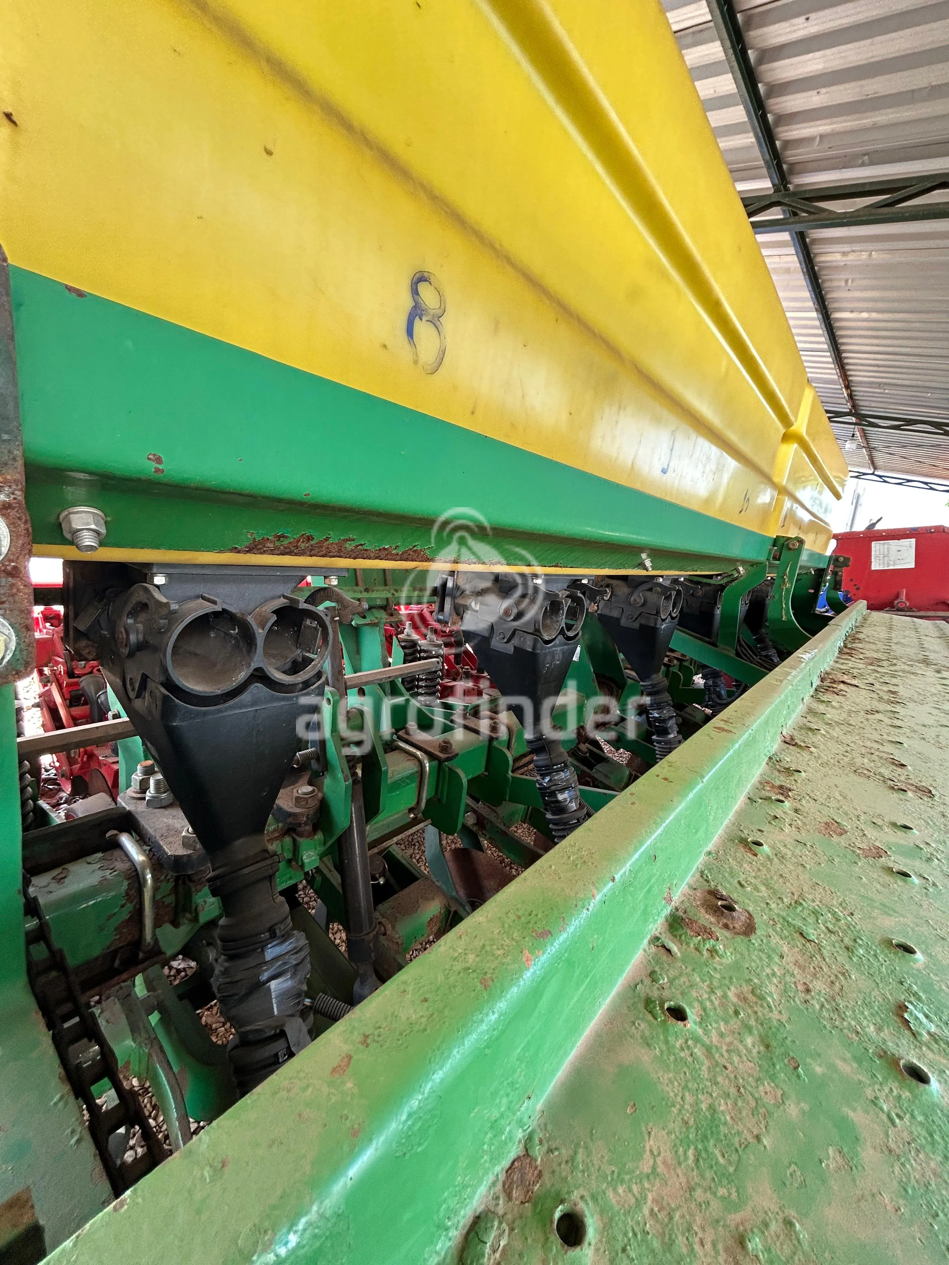 Plantadeira de verão KF 7040-A Ano 2011 | agrofinder